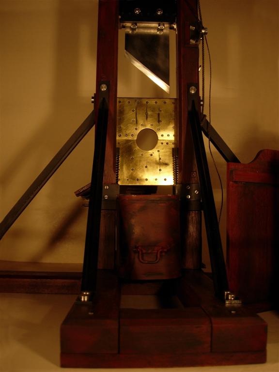 Guillotine model detail
