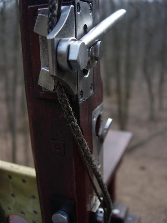 Guillotine model detail