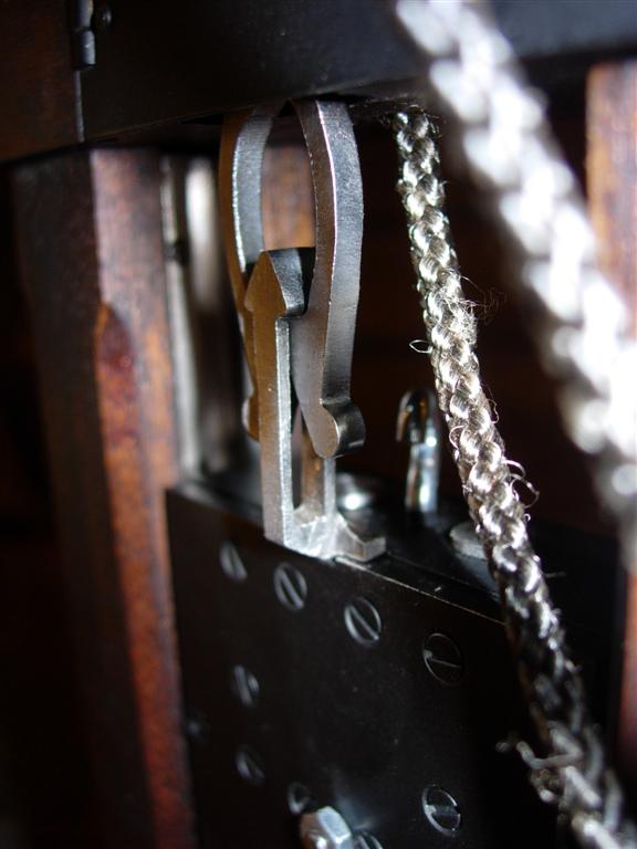 Guillotine model detail